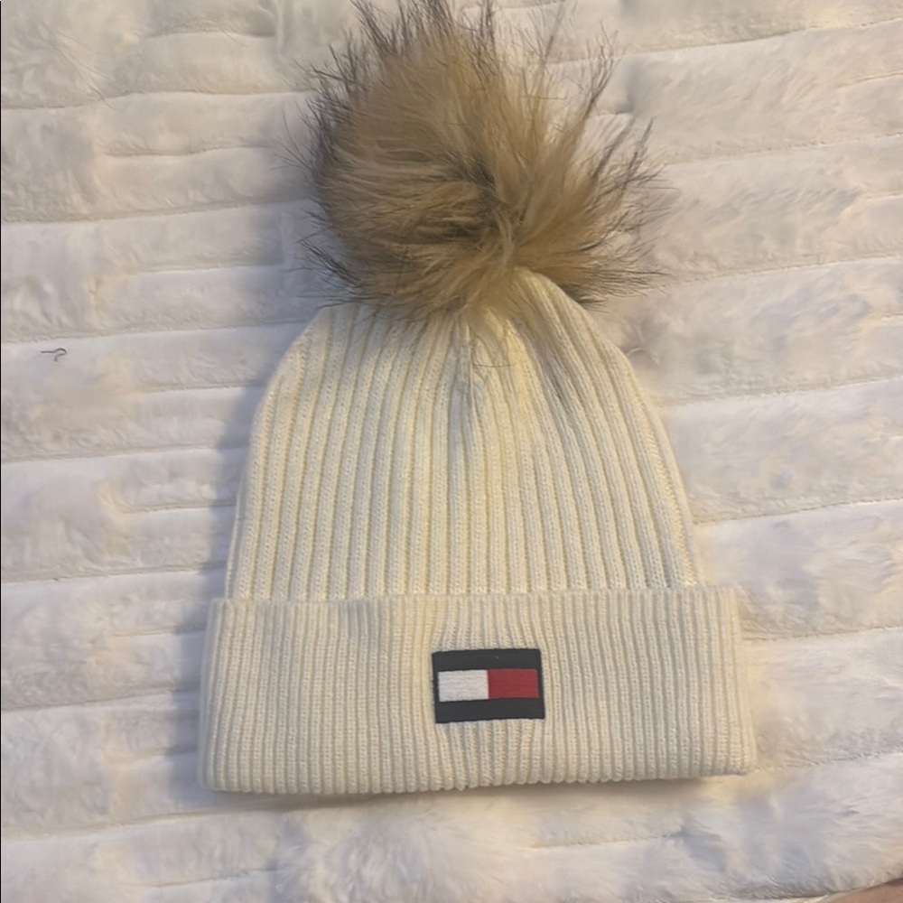 Tommy Hilfiger Cream Beanie with Pom